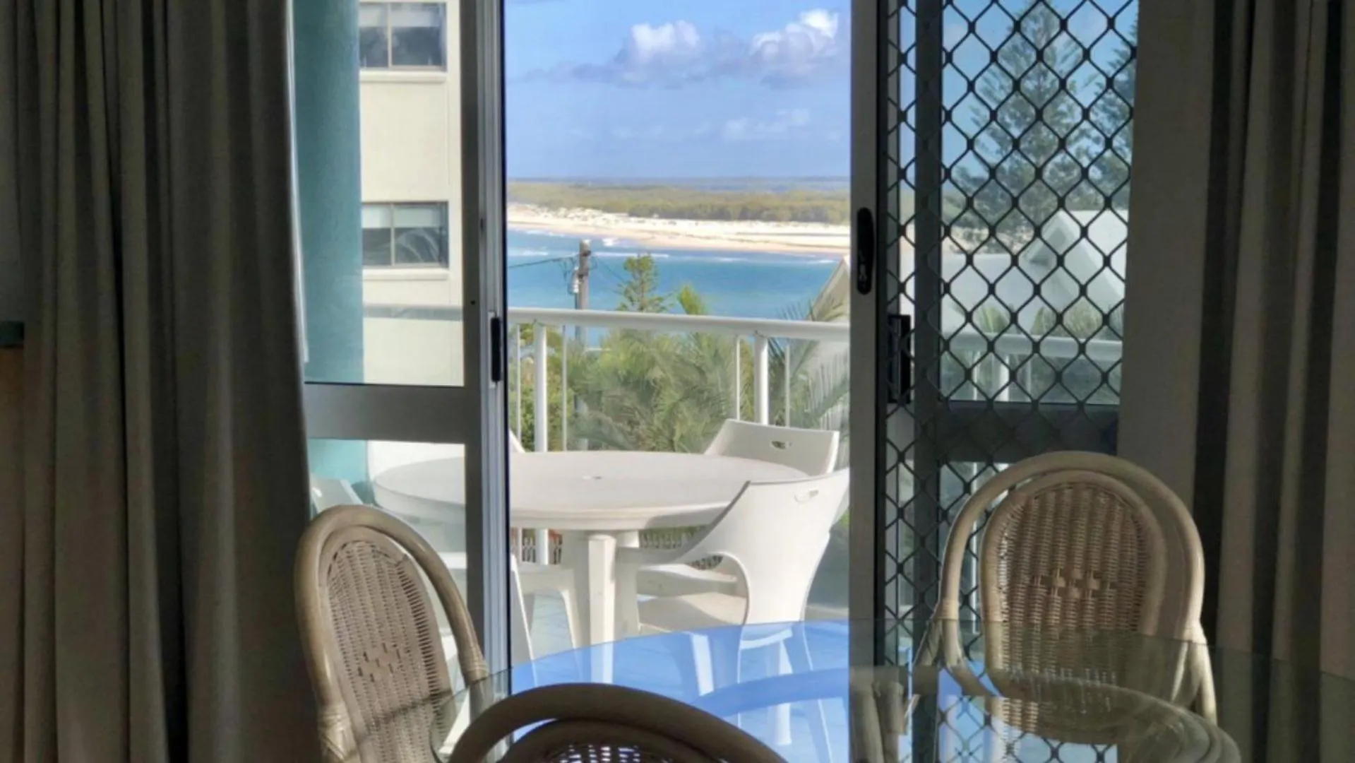 Pumicestone Apartments Unit 4 Caloundra